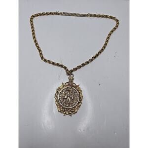 Vintage Chain Pendant w' British Argyll & Sutherland Highlander's Crest by Coro
